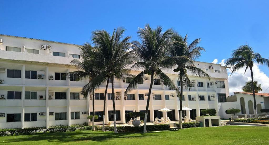 Apartamentos Beira Mar Marinas Tamandare 프라이아 두스 카르네이로스 외부 사진